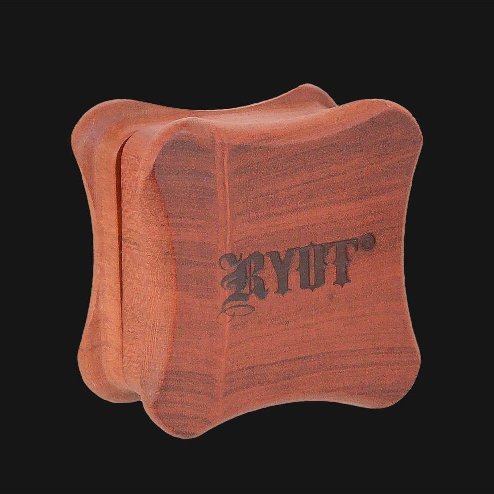 RYOT 1905 FLY Wooden Grinder - pipeee.com